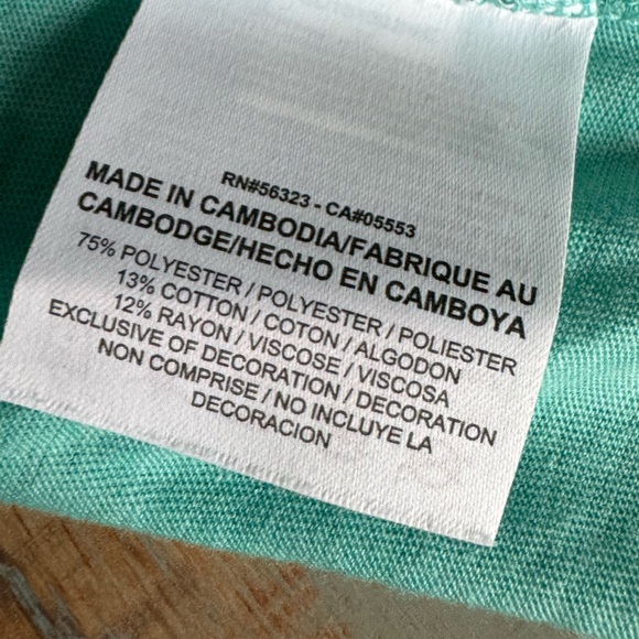 NWOT Nike Medium Dri-Fit Cropped Tee - Picture 6 of 7